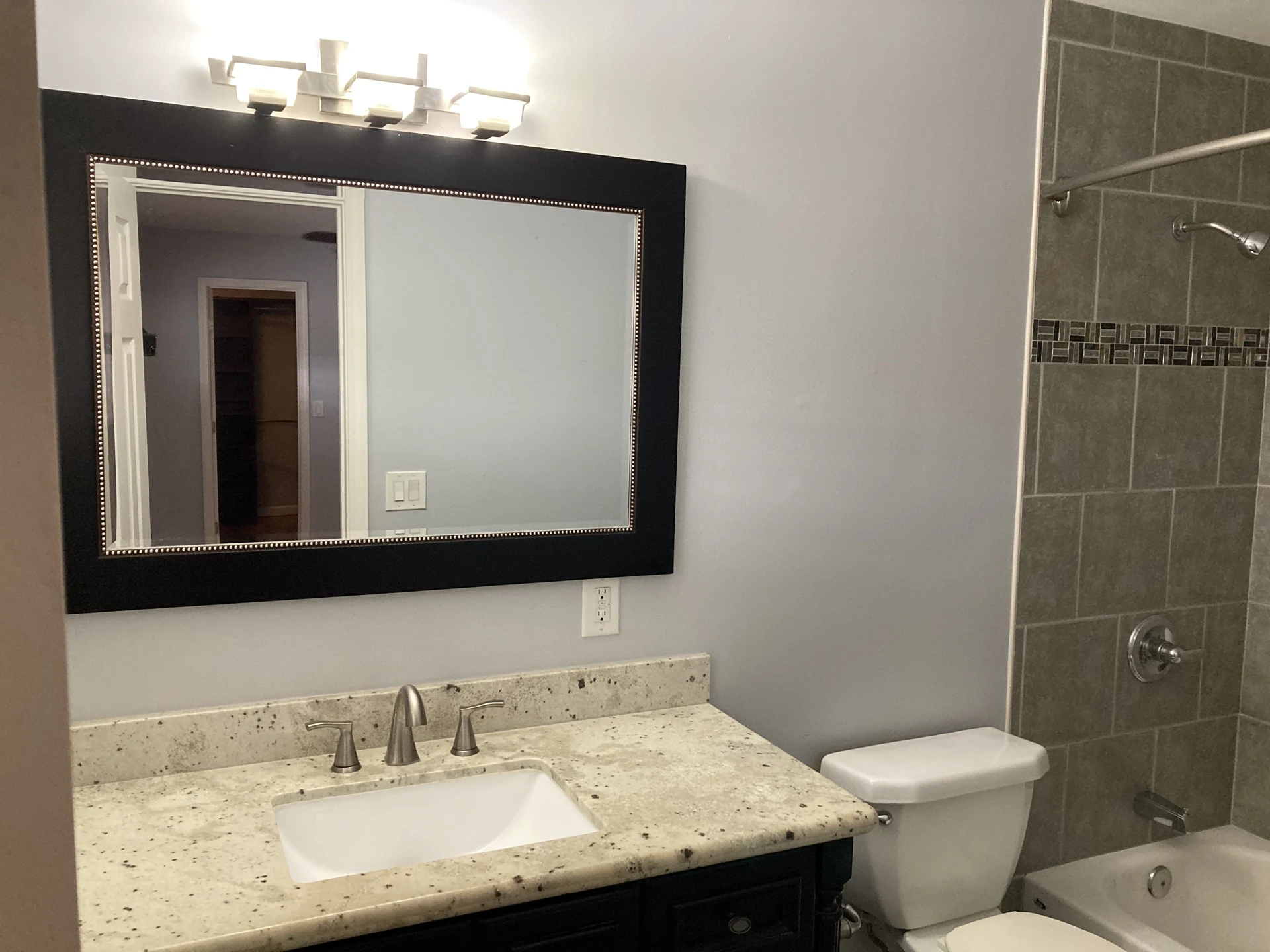 Unit 21, interior photo 5